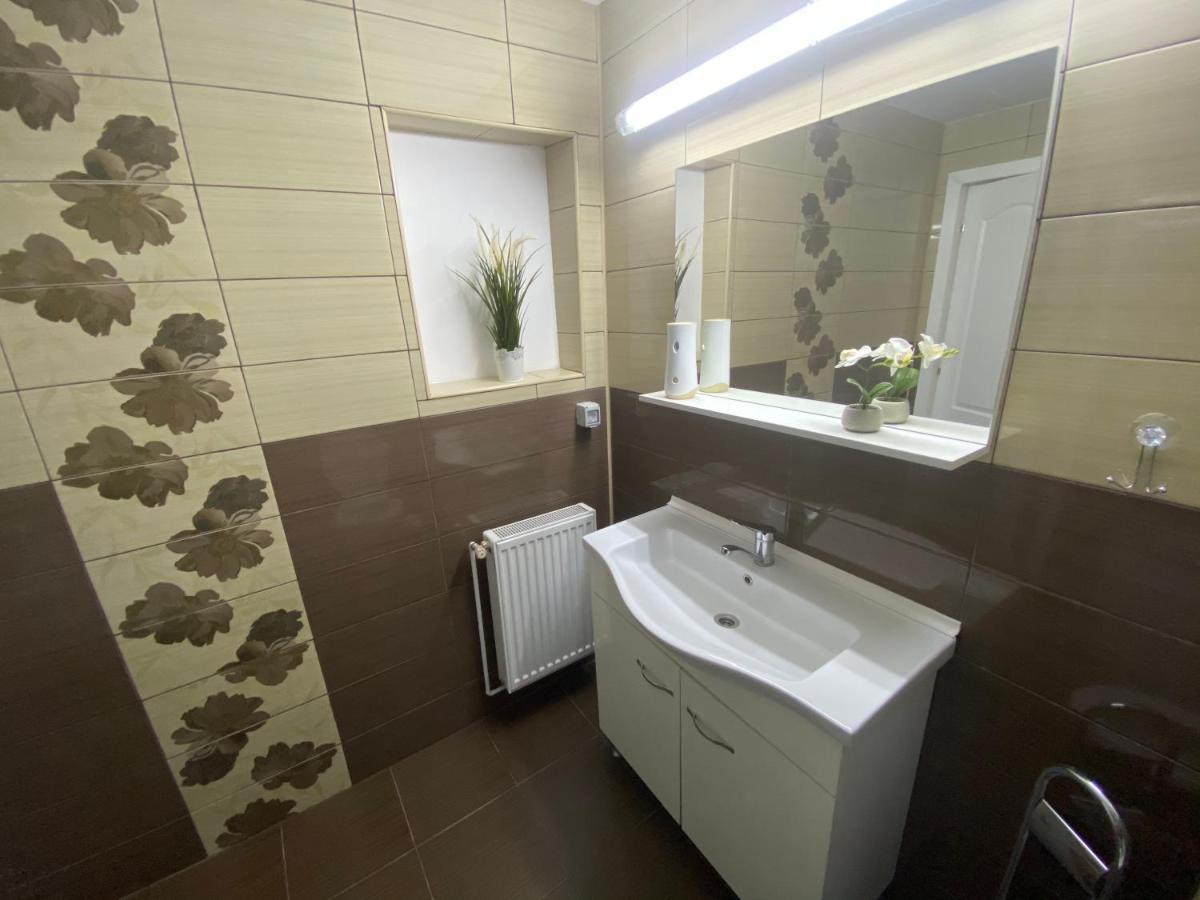 Casa Cattleya Hotell Târgu Jiu Eksteriør bilde